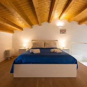 Shanti House Apartment
