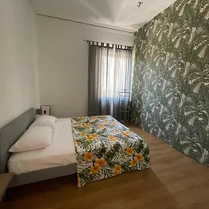 Vicino Il Centro Palermo
